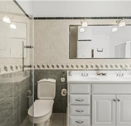 4-5 bedroom villa with Split City and Sea Views sleeps 8-10